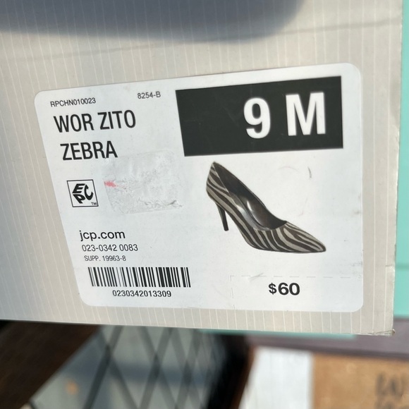 Worthington Zito Faux Suede Zebra High Heel Pumps 9 - Picture 10 of 10